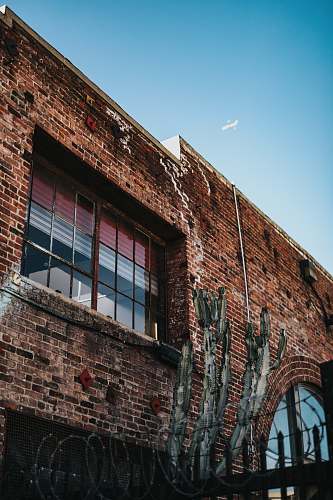 los angeles brown concrete building united states